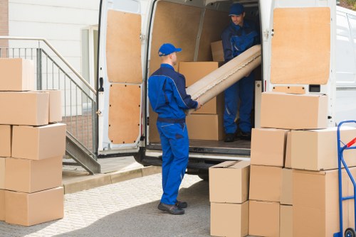 Moving truck service for local home removals in Earlsfield