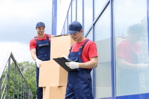 Earlsfield man with van handling a local delivery